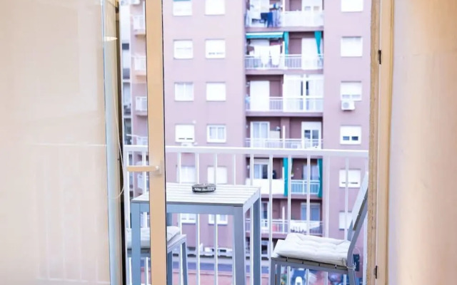 Ampersand - Bright 2-bedroom Apartment