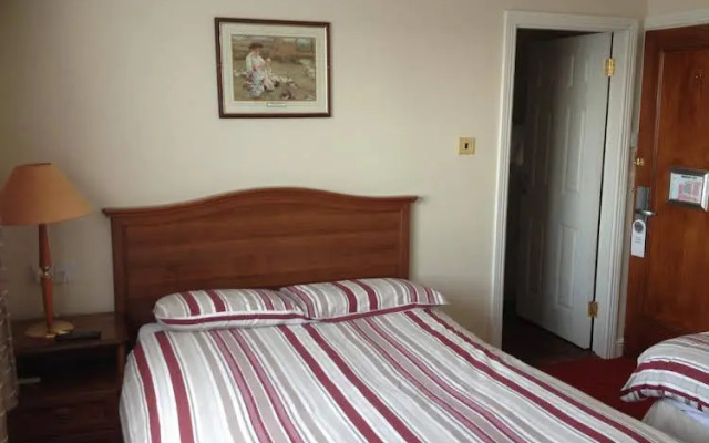 Countrywide Inns - Brannigans Glendine Inn