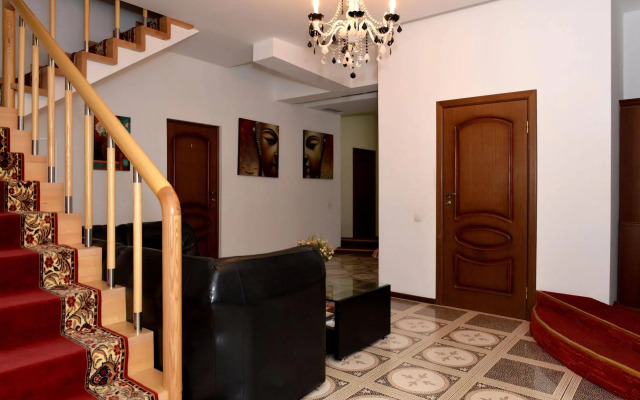 Apart-Hall