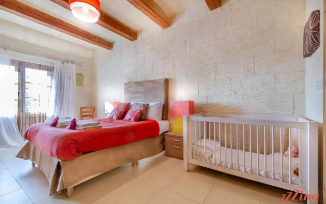 Gozo Villa Near Beach w Private Pool AC BBQ