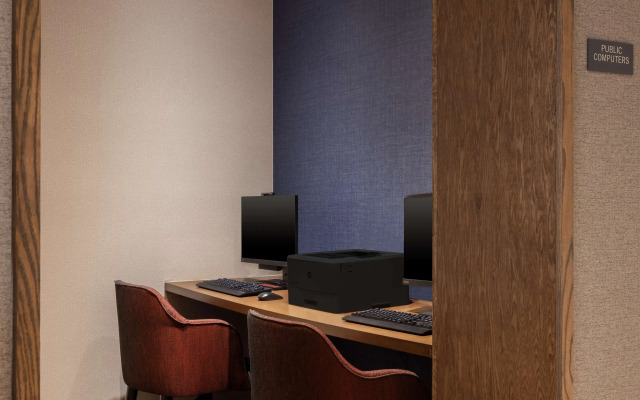 Hyatt Place Orlando Airport
