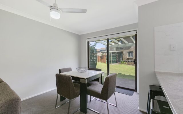 Fountain View Villa - We Accommodate