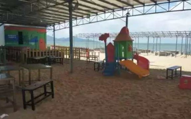 Yi Shu Jing Pin Holiday Hotel