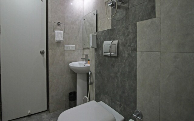 Oyo 682 Near Fortis Hospital