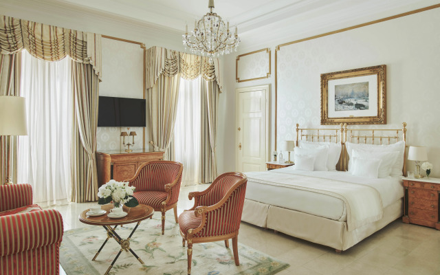 Grand Hotel National