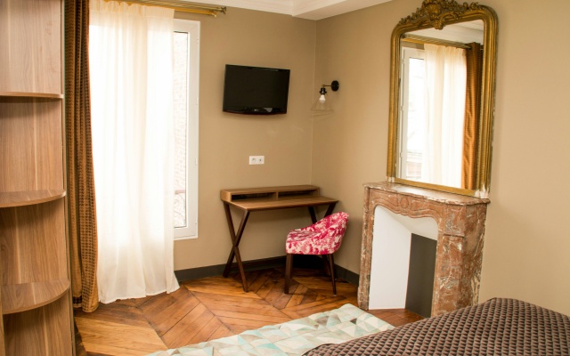 Hotel Excelsior Batignolles