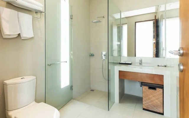 Stunning 2 Br Pool Villa With Rooftop In Seminyak