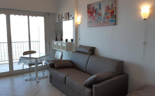 Appartement Le Lavandou, 1 pièce, 3 personnes - FR-1-308-43