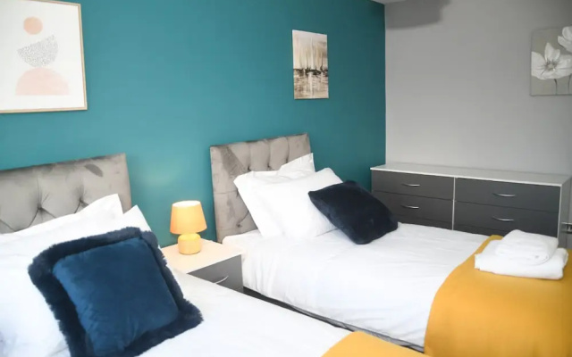 Tranquil Walsall Retreat With 3 Bedrooms