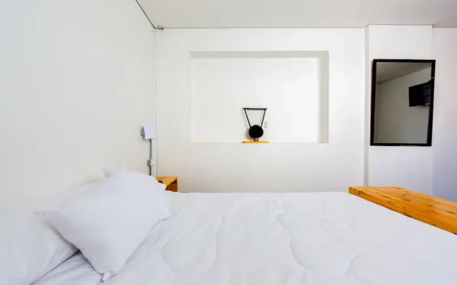 Closer Hostel