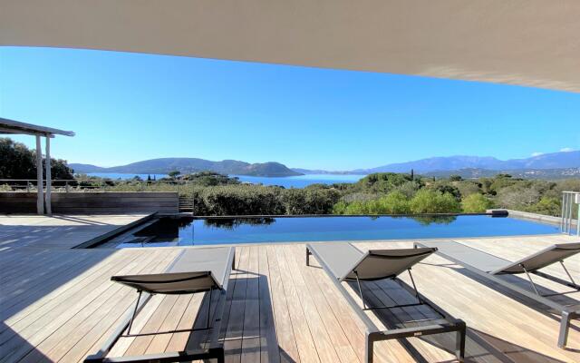 Villa Cala Rossa in Lecci