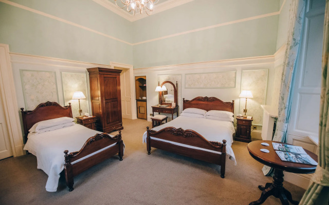 Cornhill Castle Hotel