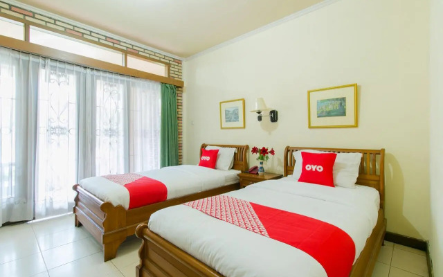 1924 Hotel Rafflesia