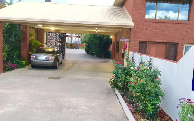 Albury Central Motel
