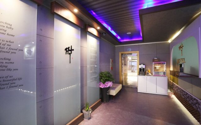 JJAK Hotel