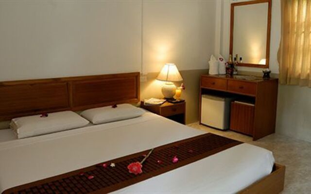 Thong Takian Resort