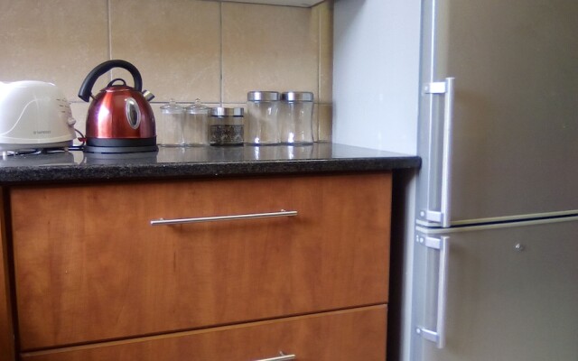 Private Garden Apartment