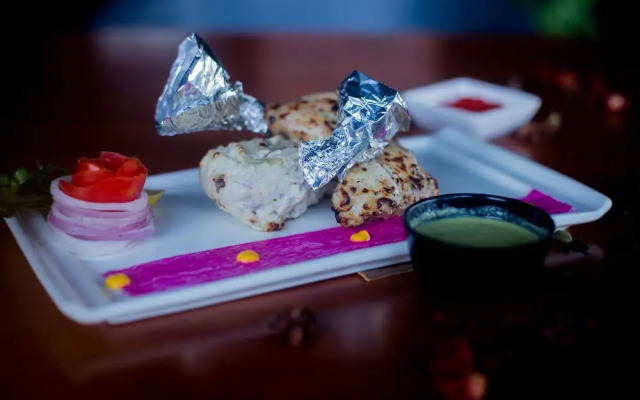Capital O 36137 Vihaari 24 Business Hotel