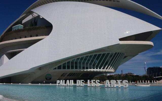 Apartamento cerca de la Ciudad de las Ciencias