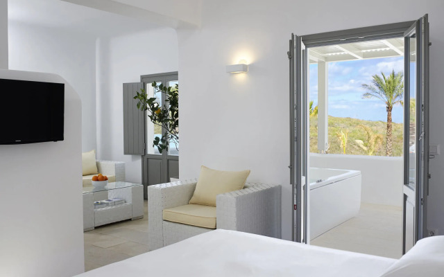 Aurora Luxury Suites