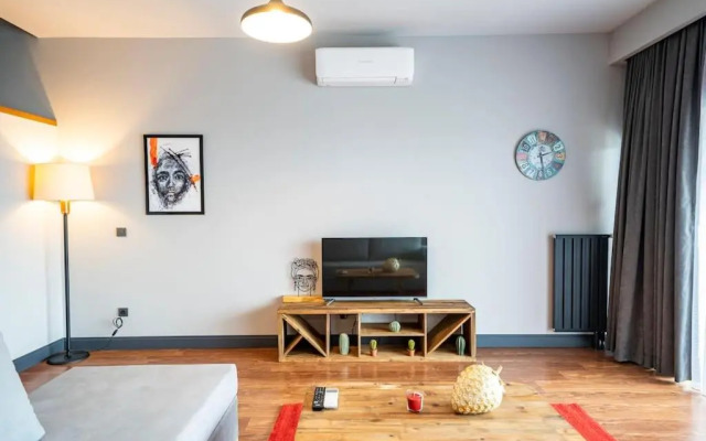 Superior, dublex residence,7/24 Security,2 bedroom ( Benesta 231 )