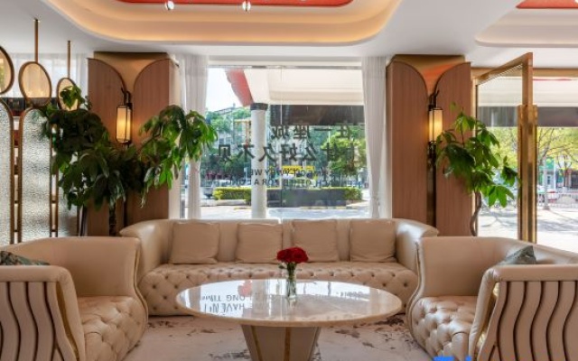 Pu'er Kaibang Hotel (Meizihu Children's Hospital Shop) – Balcony – Pu'er