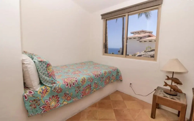 Casa Tranquila Only Steps to The Ocean 5-bedrooms Sleeps 9