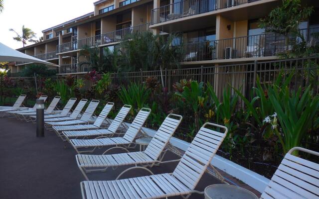 Maui Schooner Resort