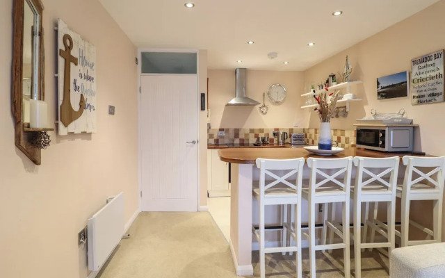 Oakley View Apartment