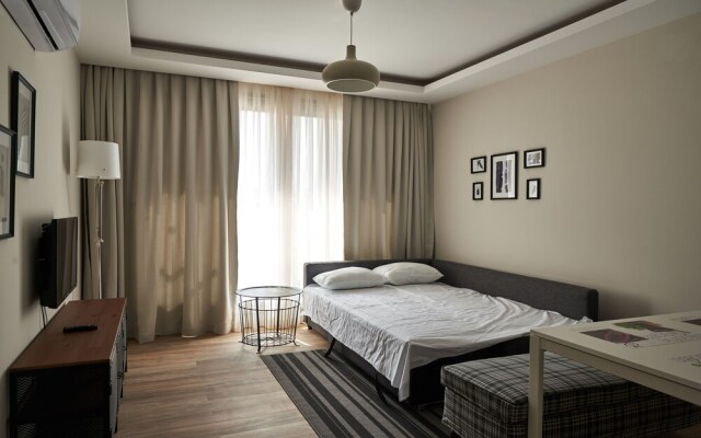 Lara Suite's