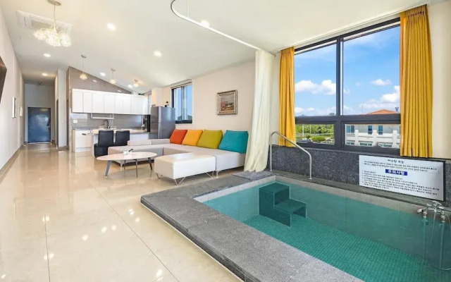 Ganghwado Mare Seawater Poolvilla