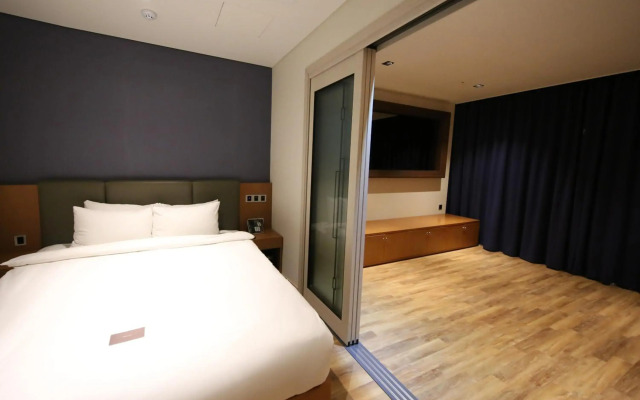 Sea Cruise Hotel