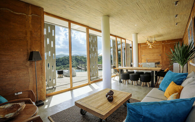 Seven Havens Residence