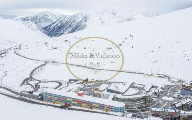 Mikka Lake Placid