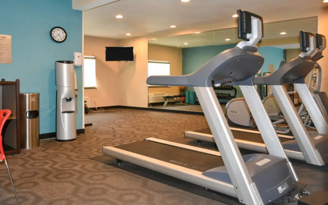 Comfort Inn & Suites