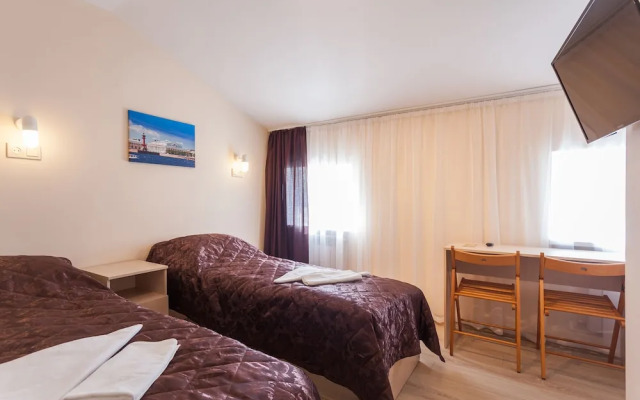 Democrat on Fontanka embankment 104 2 K