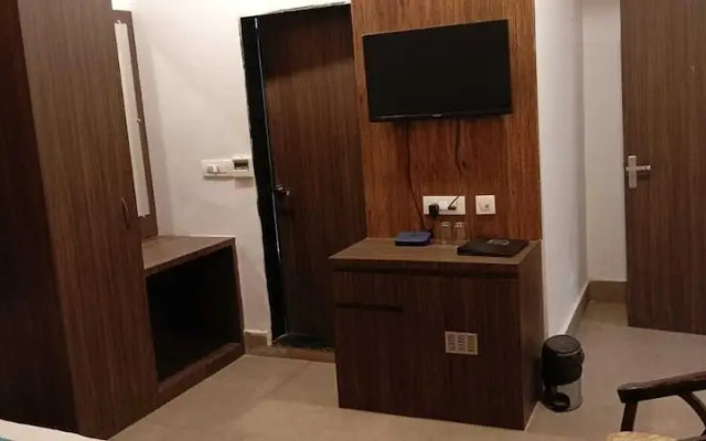 Hotel Destiny by OYO Rooms