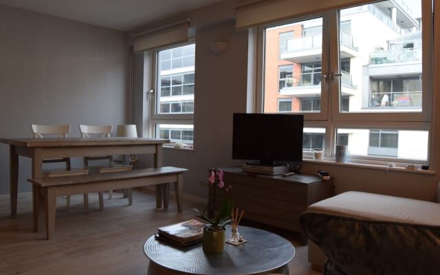 1 Bedroom Apartment by the River in Imperial Wharf