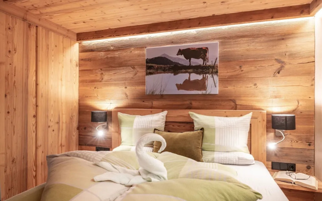 Wooden Apartment With Mountain View