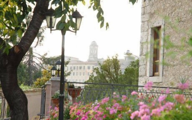 Hotel Il Cavalier D'Arpino