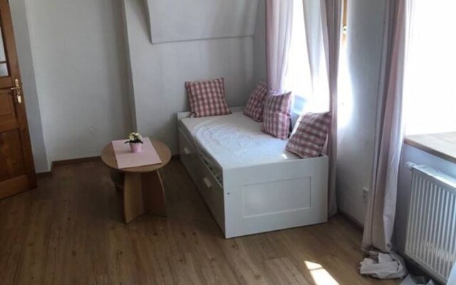 The Green Garden Apartment
