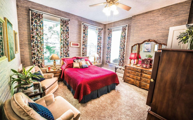 Inn at St James Court