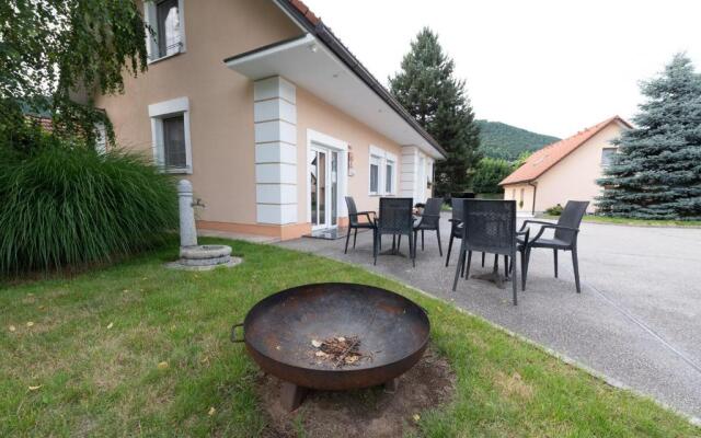 Apartmaji in sobe RaMar