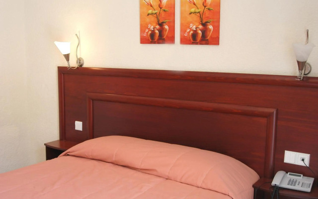 Xenios Loutra Village Beach Hotel