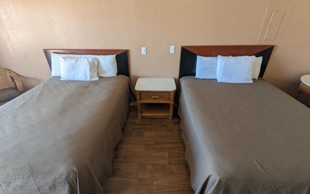 Summer Breeze Motel