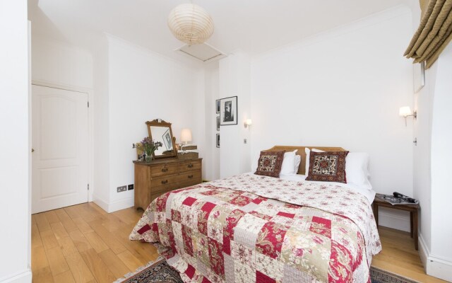 Central 2BR Family Home near Tower Bridge