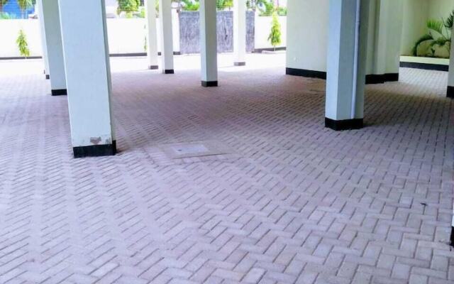 Lux Suites Seville Residency Bamburi