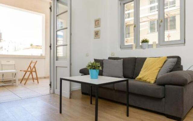 Beachfront 52 by Tlv 2 Rent