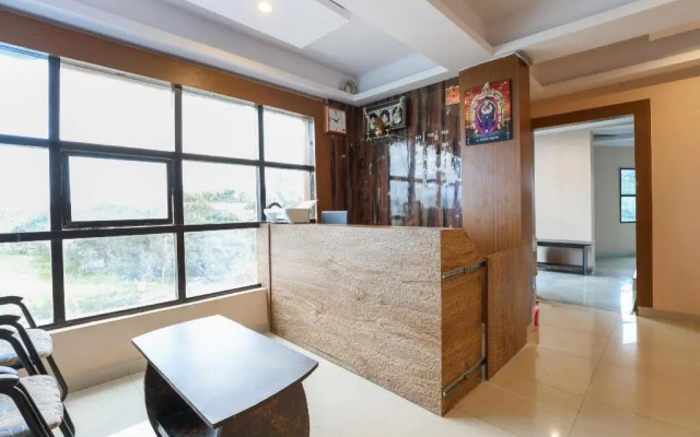 Hotel White Walkers by OYO