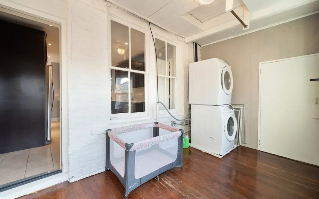 Stylish 2BR Urban Retreat in River West